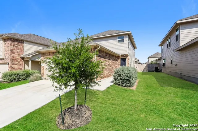 $1,700 | 9315 Evening Shade Court, San Antonio, TX 78211