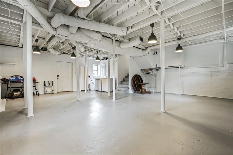 3089 Del Monico Drive Decatur, GA 30032 - Photo 37 of 47 a view of a room with gym equipment