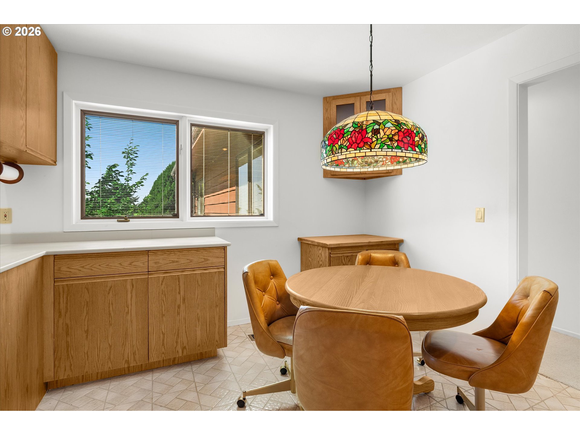 635 Radar Road Yachats, OR 97498 - Photo 20 of 48 Breakfast Area