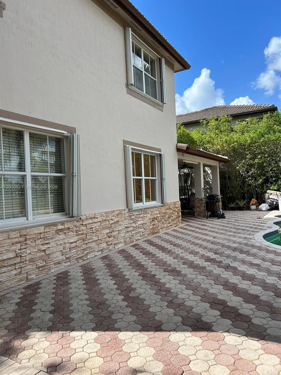1331 Southwest 153rd Path Miami, FL 33194 - Photo 5 of 8