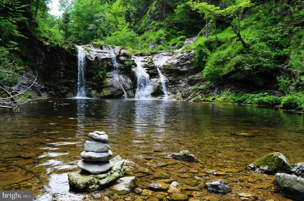 $599,900 | 1 South Hanover Street, Carlisle, PA 17013