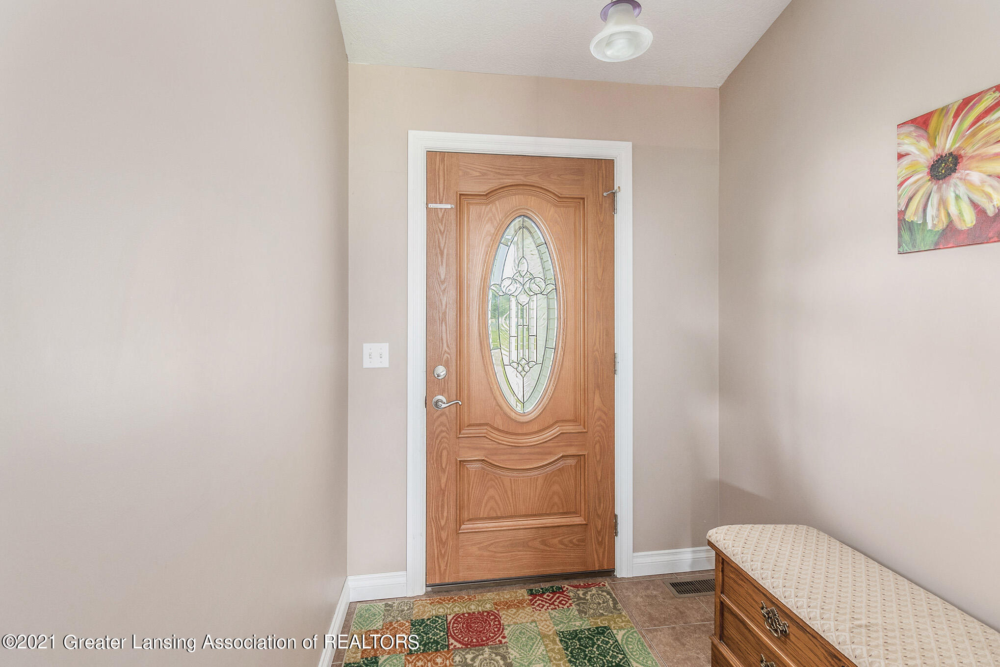 6360 Macadam Way Dimondale, MI 48821 - Photo 4 of 28 Foyer