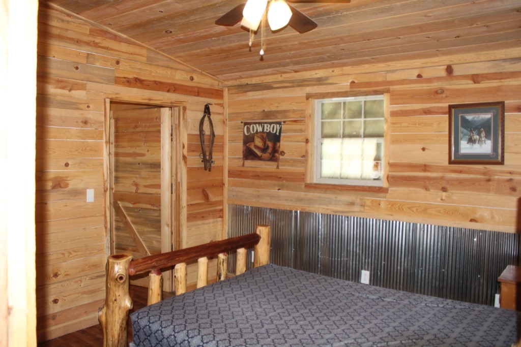 416 New Hope Road Marshall, AR 72650 - Photo 20 of 60 cabin bedroom 1