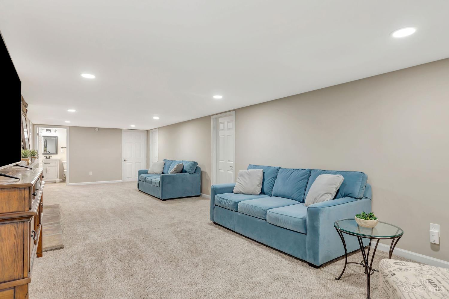 1794 Linneman Road Cincinnati, OH 45238 - Photo 27 of 48 Gallery Image 27