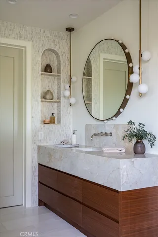 $13,500,000 | 1962 Port Cardiff Place, Newport Beach, CA 92660