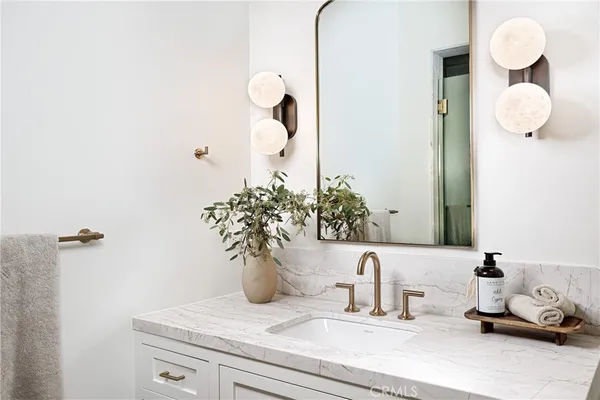 $13,500,000 | 1962 Port Cardiff Place, Newport Beach, CA 92660