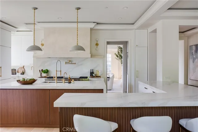 $13,500,000 | 1962 Port Cardiff Place, Newport Beach, CA 92660