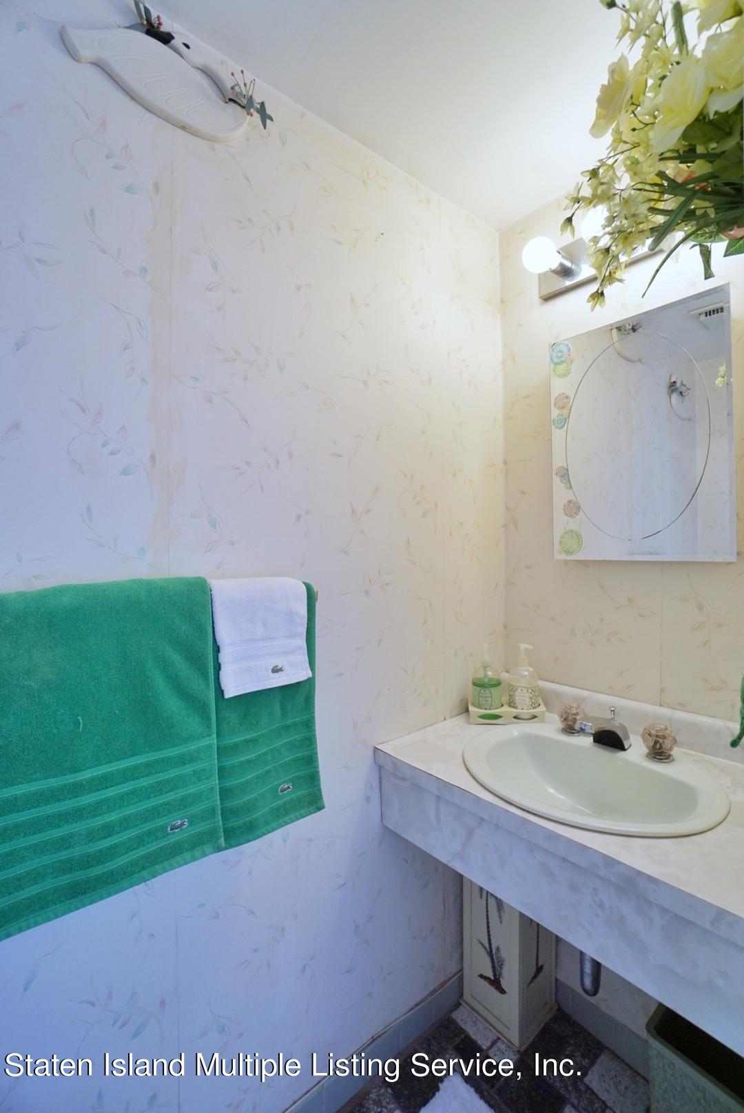 43 Stack Drive Staten Island, NY 10312 - Photo 15 of 42 Photo Jun 14, 1 32 04 PM