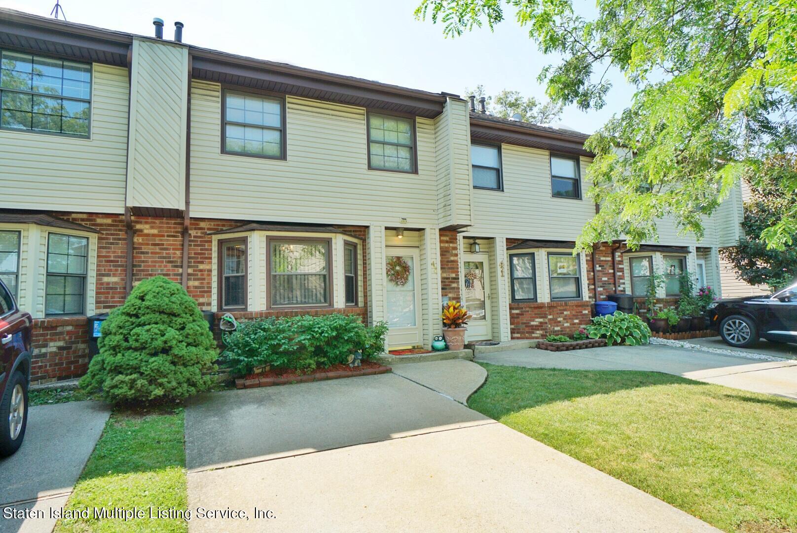 43 Stack Drive Staten Island, NY 10312 - Photo 2 of 42 2