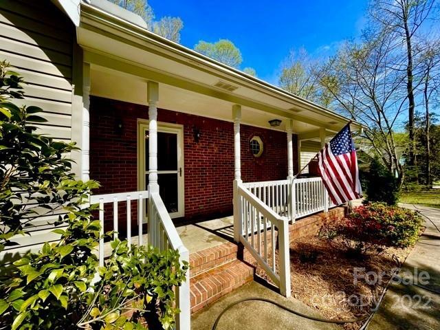 511 Braewick Road Tryon, NC 28782 - Photo 2 of 40 Gallery Image 2