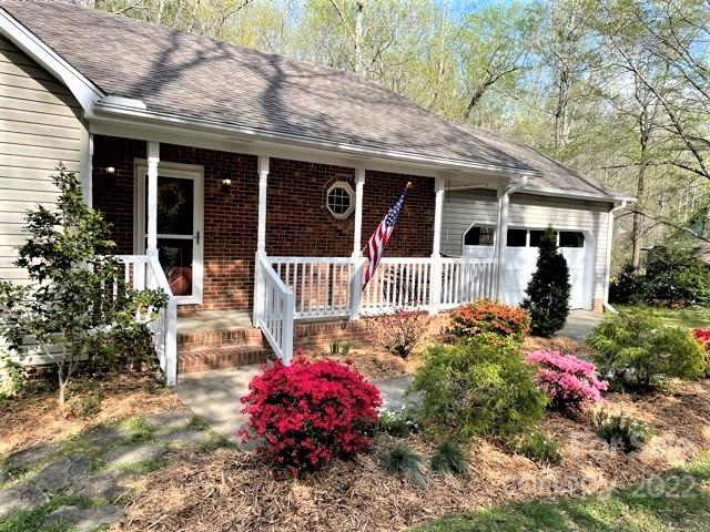 511 Braewick Road Tryon, NC 28782 - Photo 3 of 40 Gallery Image 3