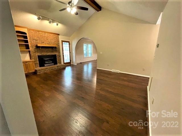 511 Braewick Road Tryon, NC 28782 - Photo 9 of 40 Gallery Image 9