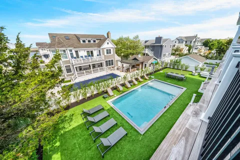 $5,595,000 | 10017 Corinthian Drive, Stone Harbor, NJ 08247