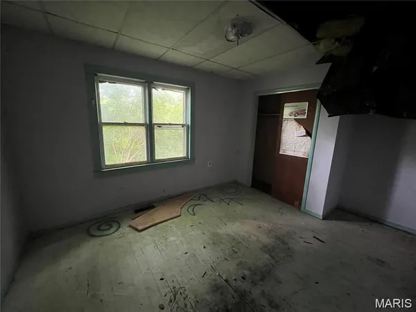 $19,900 | 311 East Monroe Street, Paris, MO 65275