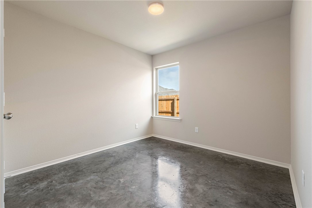2807 Messenger Way Bryan, TX 77803 - Photo 4 of 16