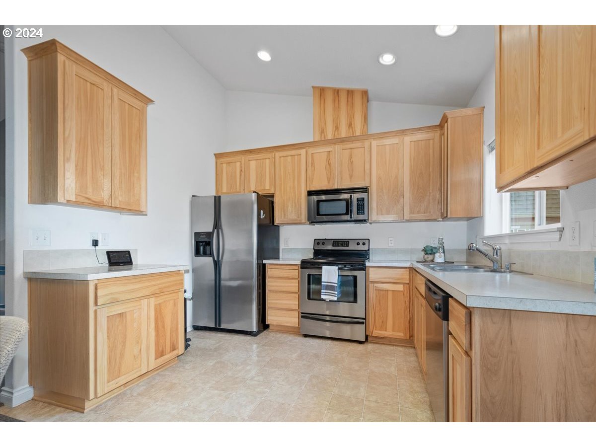 58672 Noble Road St. Helens, OR 97051 - Photo 13 of 35 Gallery Image 13