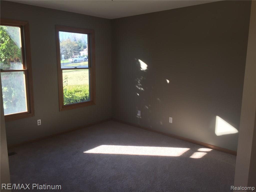 8501 Lee Road Brighton, MI 48116 - Photo 9 of 22