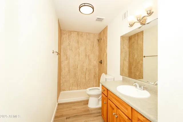 $3,000 | 7401 North Scottsdale Road, Unit 51, Paradise Valley, AZ 85253