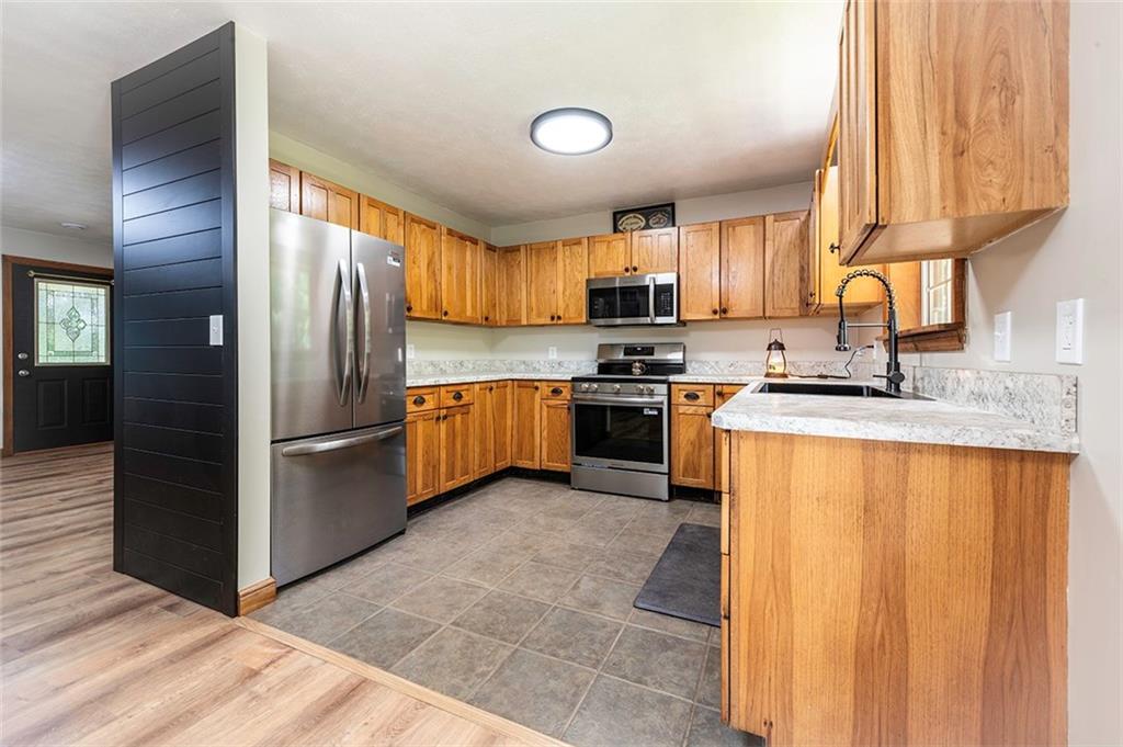 497 East Jamestown Road Greenville, PA 16125 - Photo 3 of 11 kitchen
