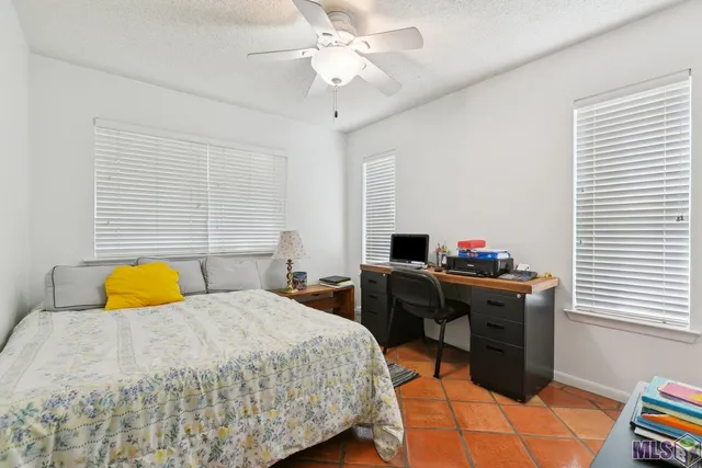 $267,000 | 2223 West Canterbury Drive, Laplace, LA 70068