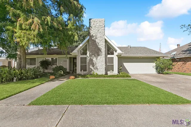 $267,000 | 2223 West Canterbury Drive, Laplace, LA 70068
