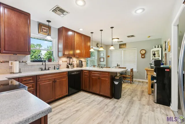 $267,000 | 2223 West Canterbury Drive, Laplace, LA 70068