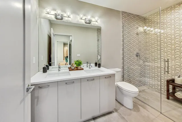 $775,000 | 1317 North Western Avenue, Unit 503, Chicago, IL 60622