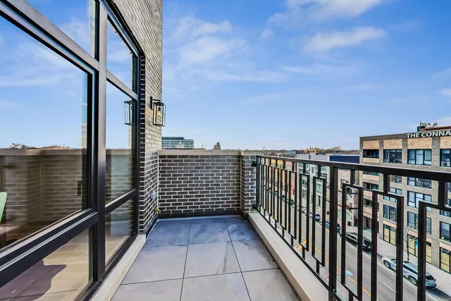 $775,000 | 1317 North Western Avenue, Unit 503, Chicago, IL 60622
