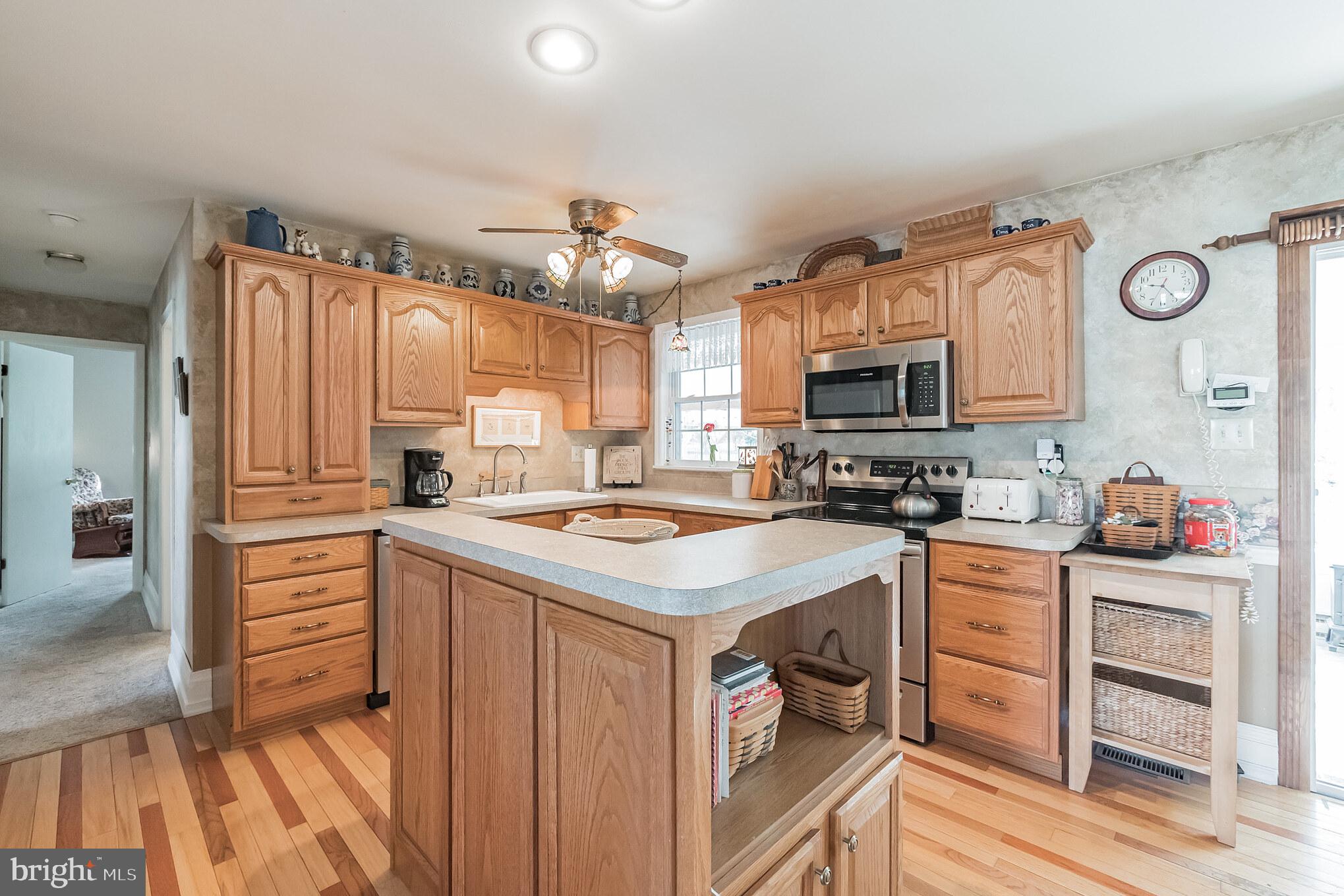 410 Lockhouse Road Falling Waters, WV 25419 - Photo 6 of 30 Kitchen