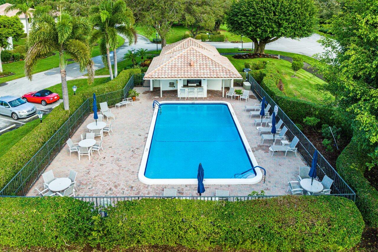 10185 Quail Covey Road, Unit HIBISCUS N Boynton Beach, FL 33436 - Photo 24 of 26 Area pool