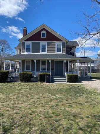 $3,100 | 96 River Avenue, Patchogue, NY 11772