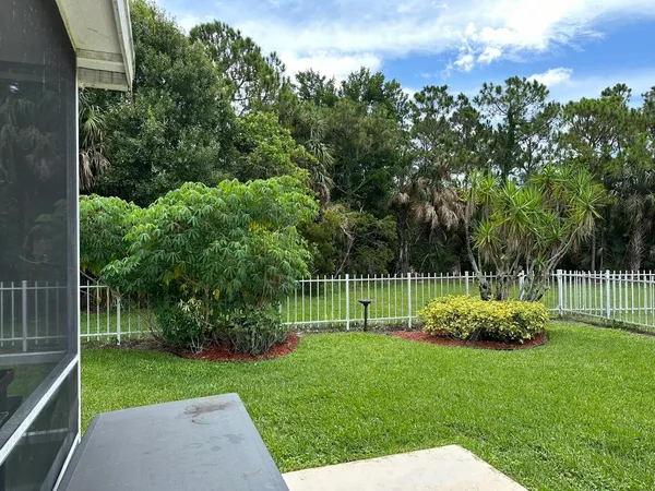 $490,000 | 7461 Southeast Autumn Lane, Hobe Sound, FL 33455