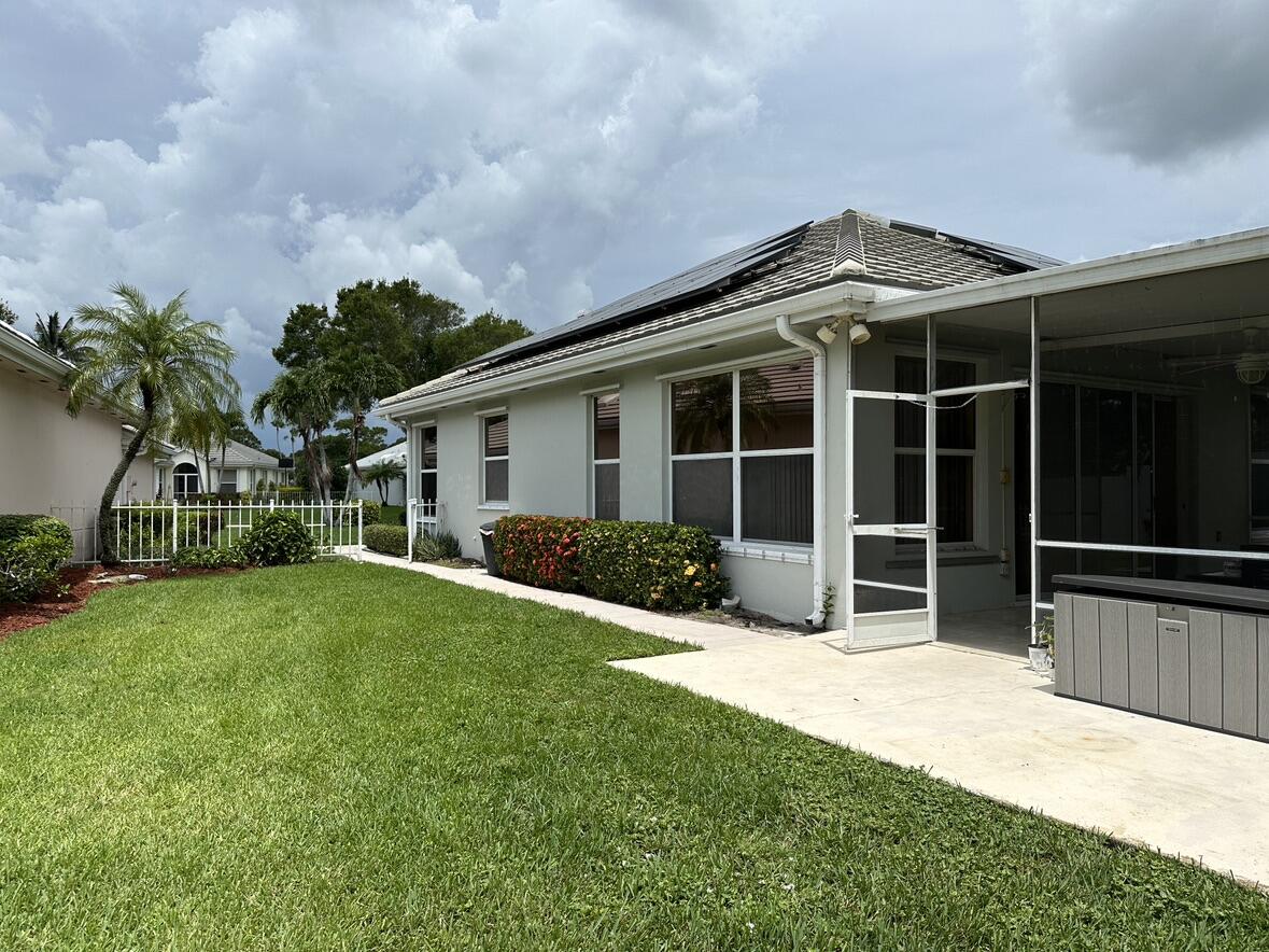 7461 Southeast Autumn Lane Hobe Sound, FL 33455 - Photo 23 of 31 IMG_3318