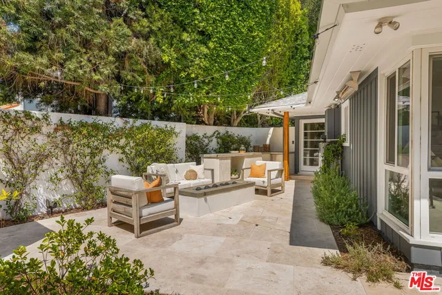 $2,695,000 | 11349 Canton Drive, Studio City, CA 91604