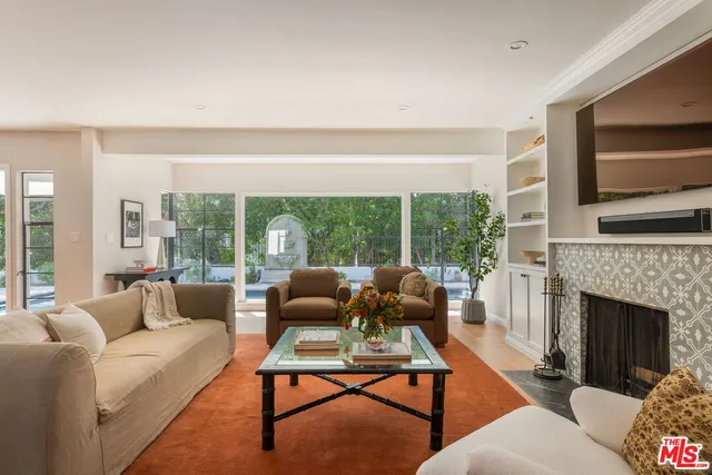 $2,695,000 | 11349 Canton Drive, Studio City, CA 91604