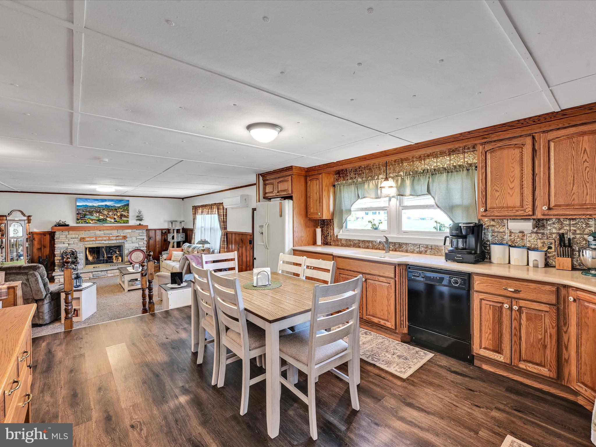 539 Suedberg Road Pine Grove, PA 17963 - Photo 9 of 36 Eat-In-Kitchen