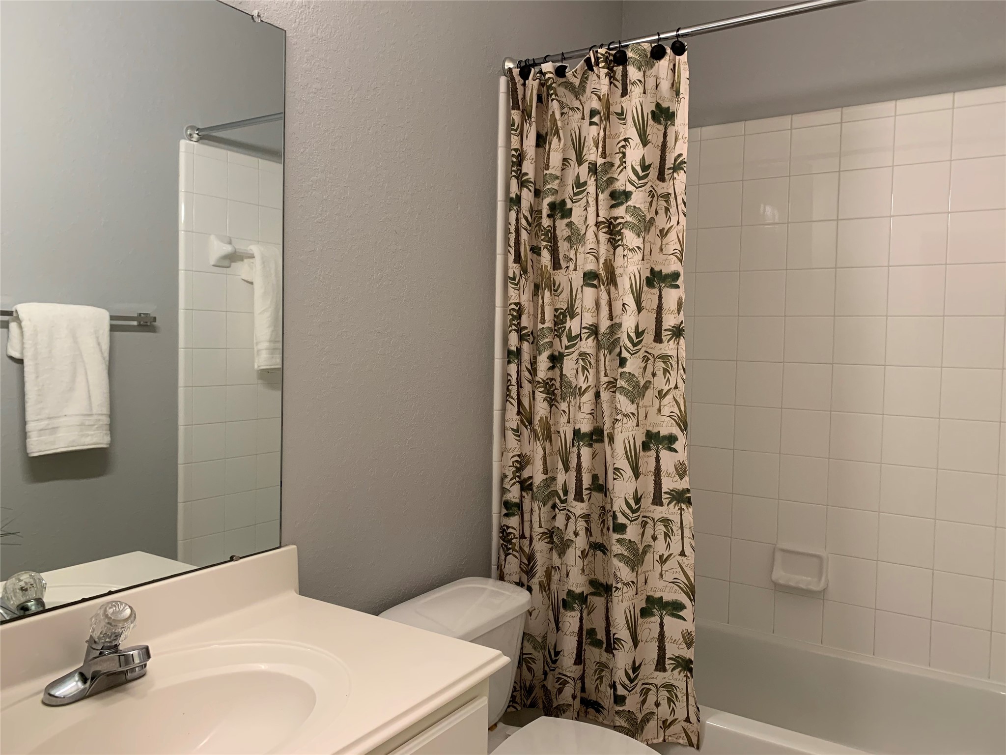 46 Patina Pines Court Spring, TX 77381 - Photo 22 of 30 Secondary bathroom