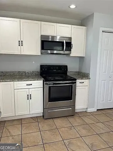 $1,300 | 2874 Cheney Street, Unit 1, East Point, GA 30344