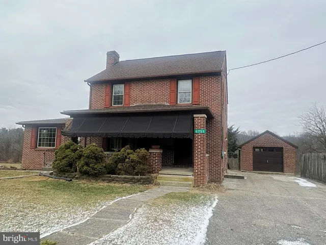 $295,000 | 6751 York Road, Spring Grove, PA 17362