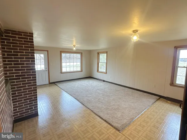 $295,000 | 6751 York Road, Spring Grove, PA 17362