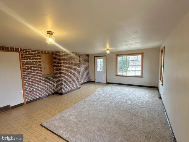 $295,000 | 6751 York Road, Spring Grove, PA 17362