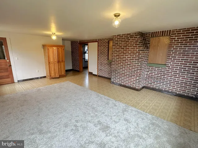 $295,000 | 6751 York Road, Spring Grove, PA 17362