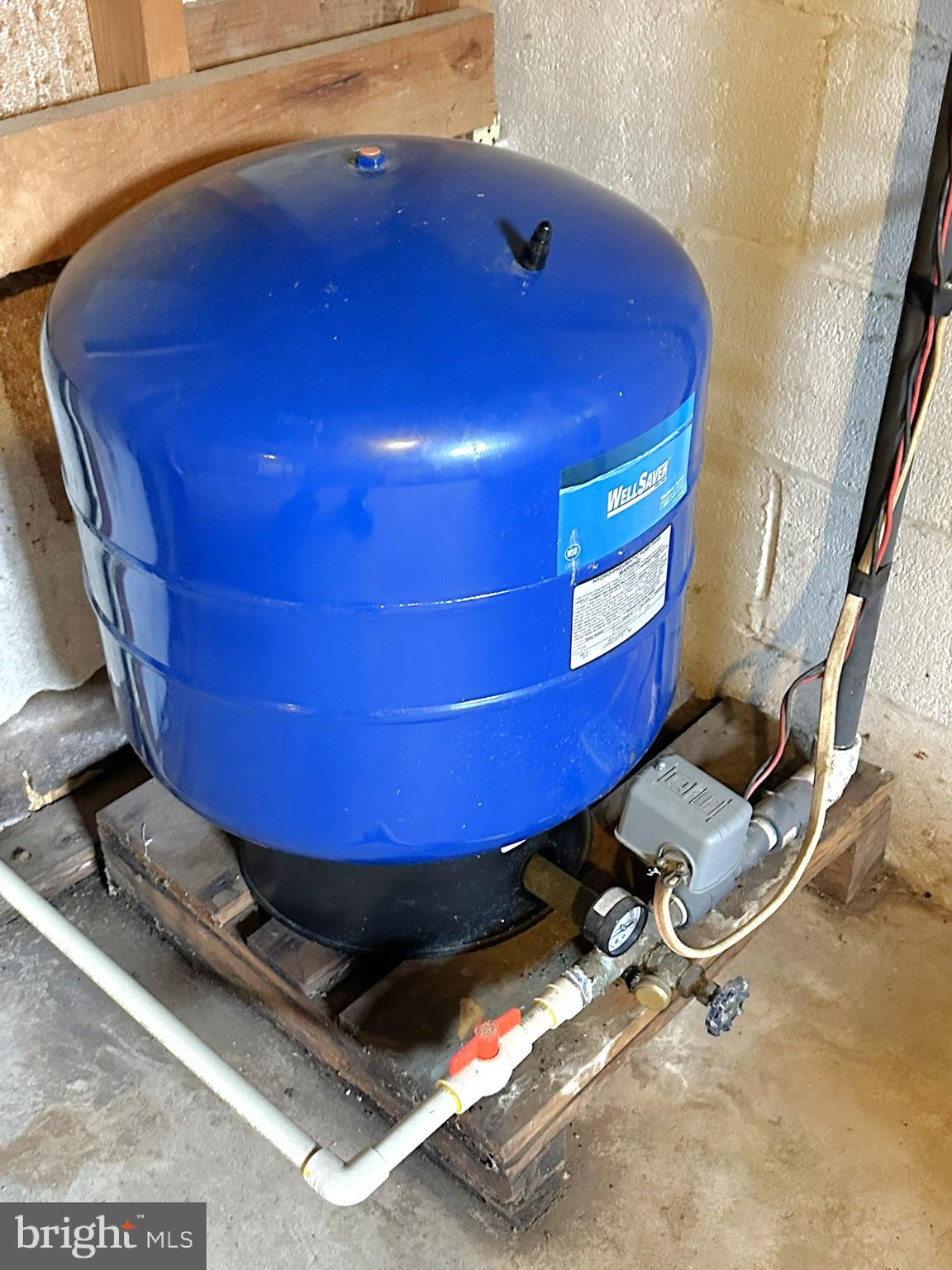 6751 York Road Spring Grove, PA 17362 - Photo 45 of 50 a room with pool table