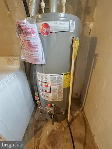 $295,000 | 6751 York Road, Spring Grove, PA 17362