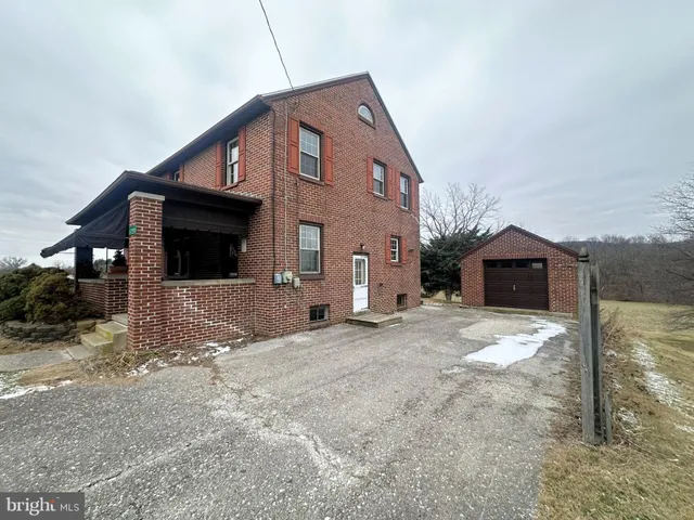 $295,000 | 6751 York Road, Spring Grove, PA 17362