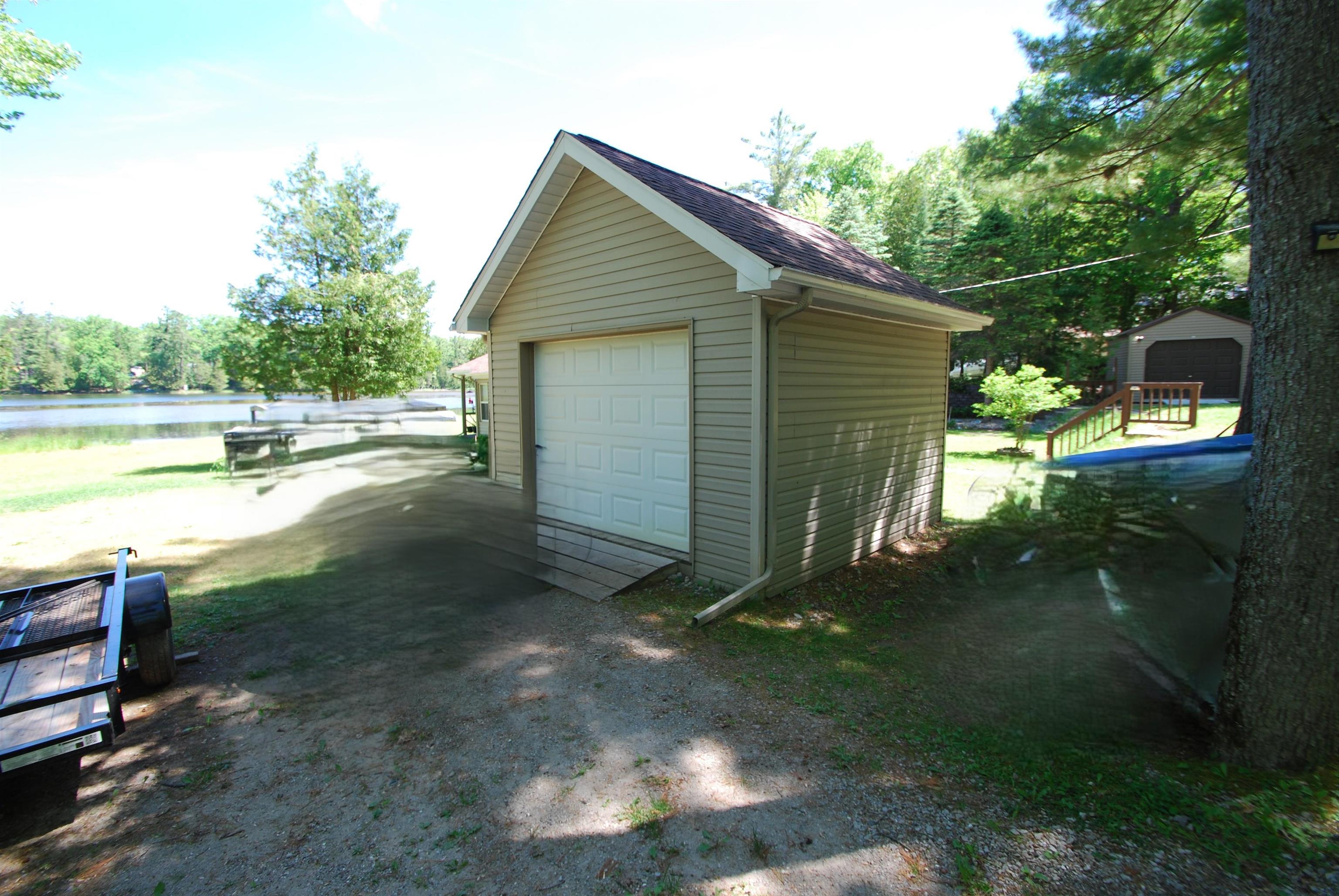 3672 Longue Road West Branch, MI 48661 - Photo 5 of 37