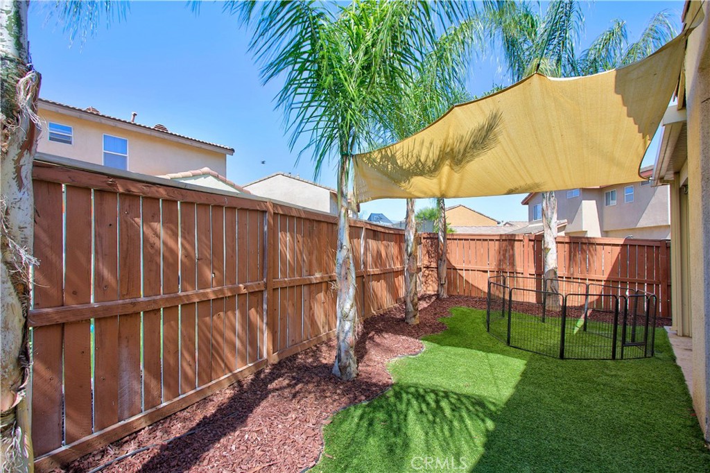 1441 Albillo Loop Perris, CA 92571 - Photo 31 of 37