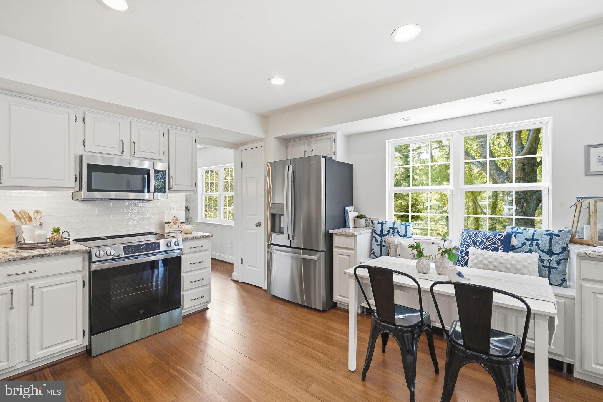 996 Headwater Road Annapolis, MD 21403 - Photo 15 of 59 Bright and airy kitchen oasis.
