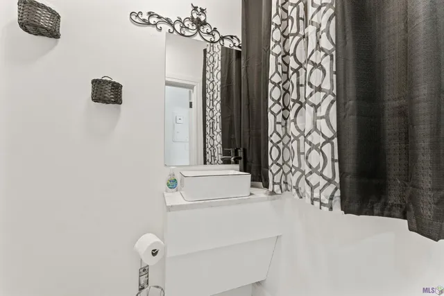 $605,000 | 3650 Perkins Road, Baton Rouge, LA 70808