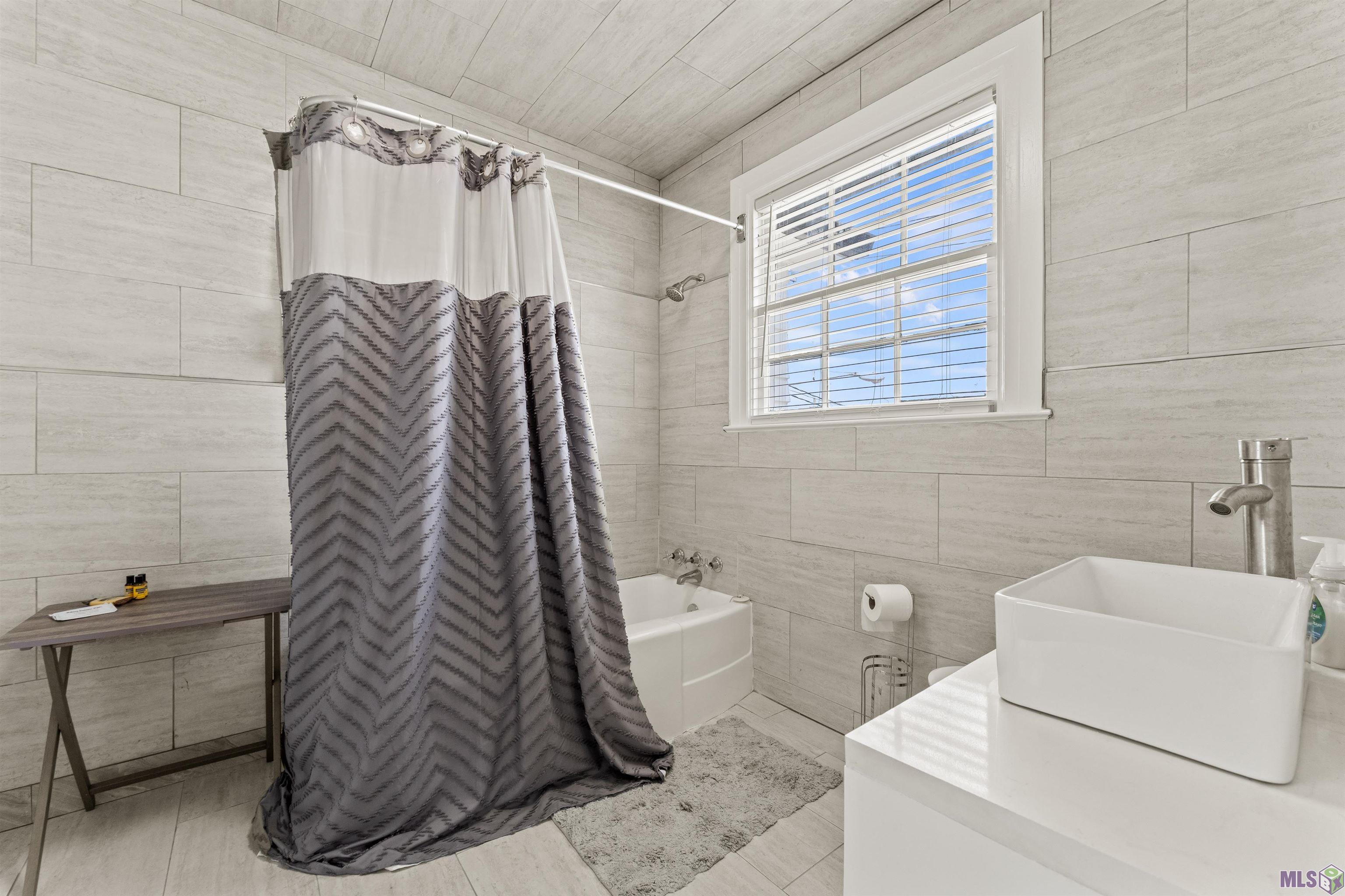 3650 Perkins Road Baton Rouge, LA 70808 - Photo 22 of 50 Master Bathroom